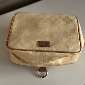 New Vintage Coach Cream Yellow Patterned Bag